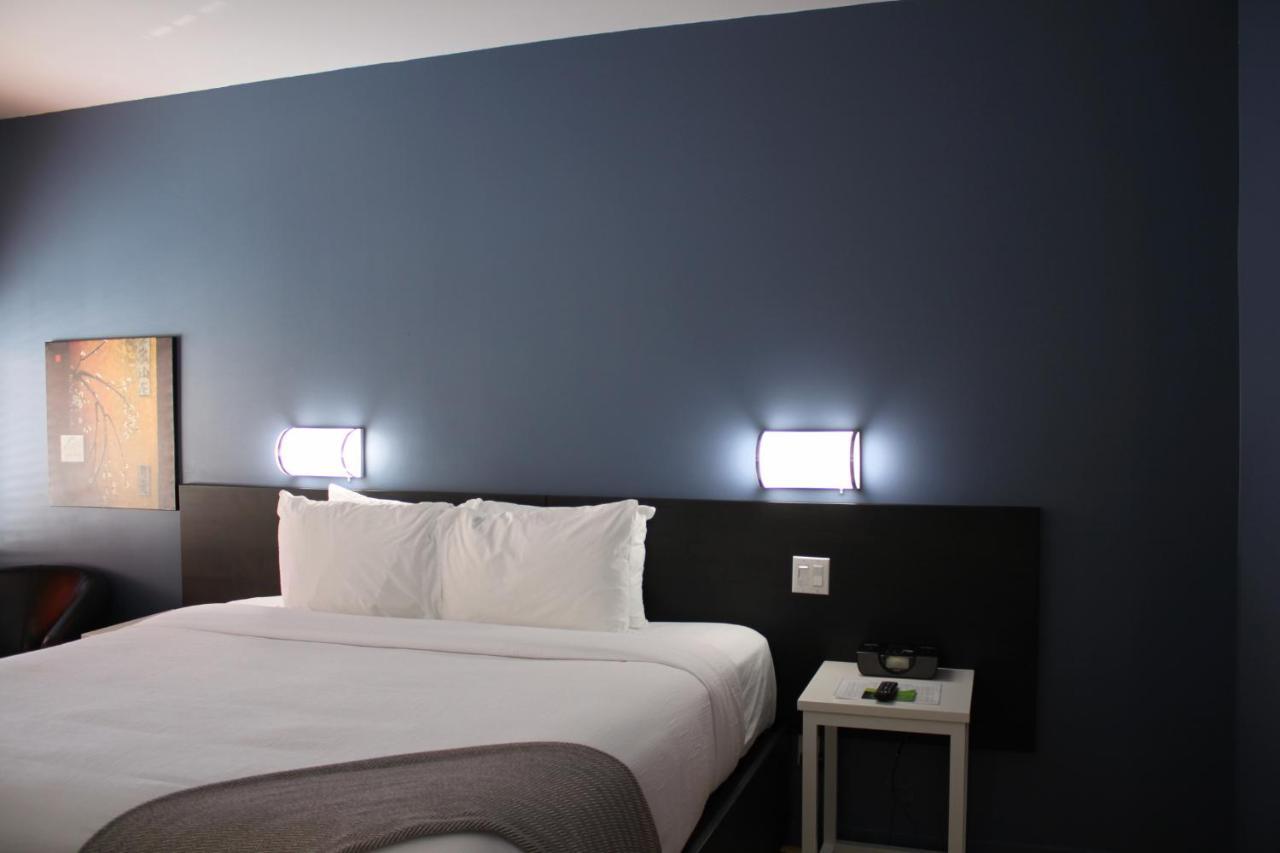 Le Dauphin St-Hyacinthe Hotel Saint-Hyacinthe Exterior foto